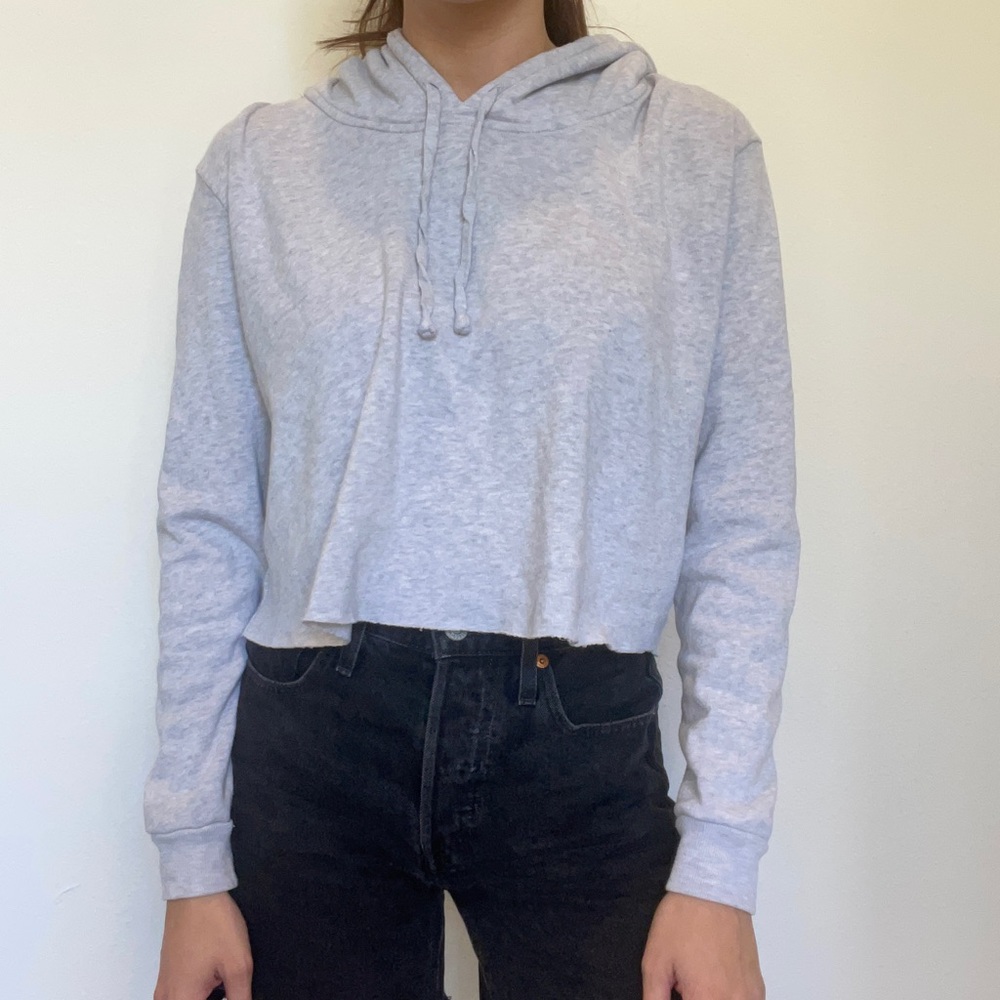 Brandy Melville - Gray Cropped Hoodie - Size: OS
